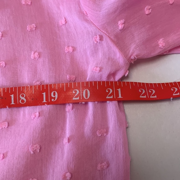 Smythe Balloon Sleeve Pink Swiss Dot Top. Blouse Size XS - Picture 5 of 6